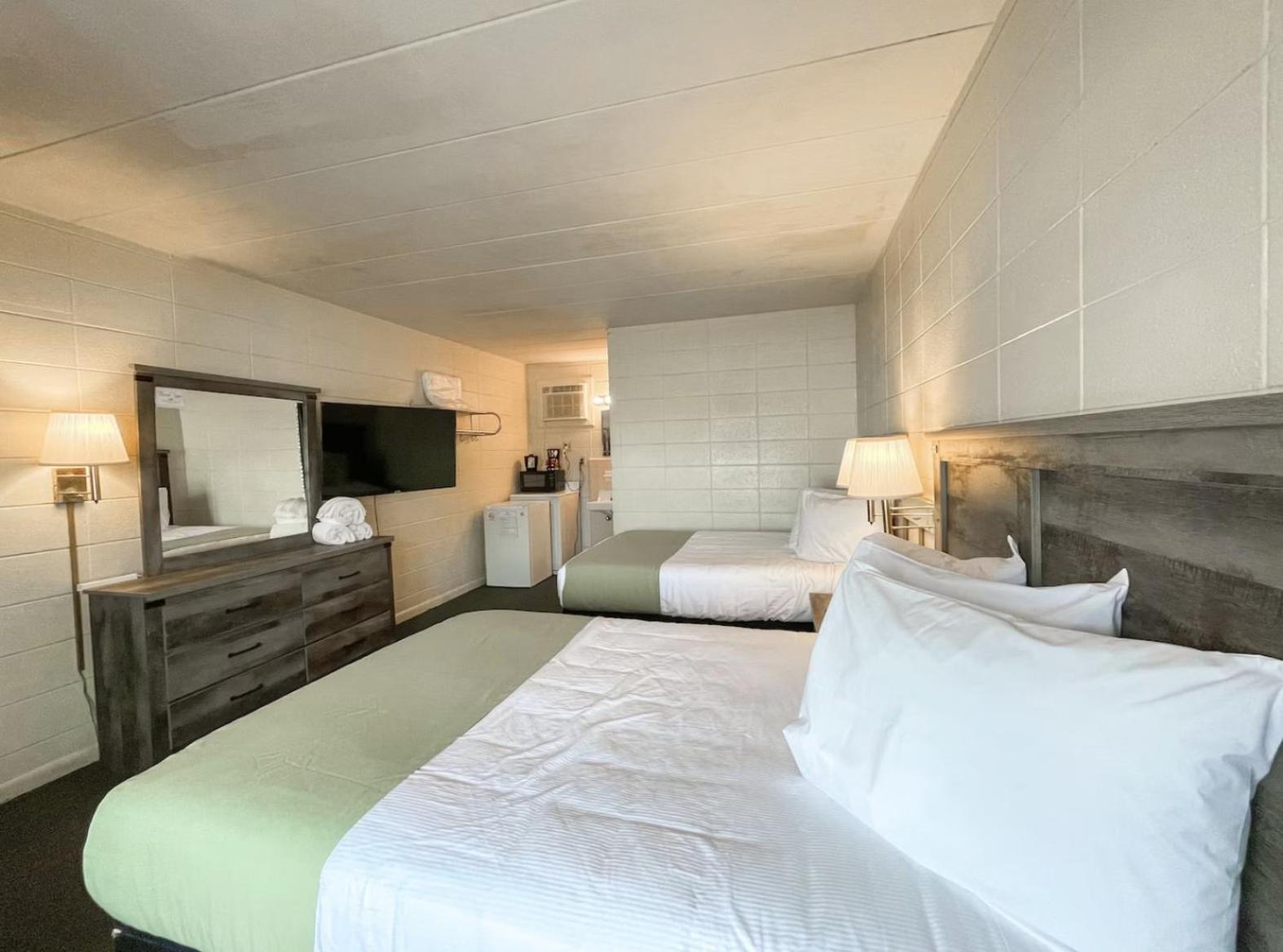 The Grand Regal Resort Elizabethtown Extérieur photo