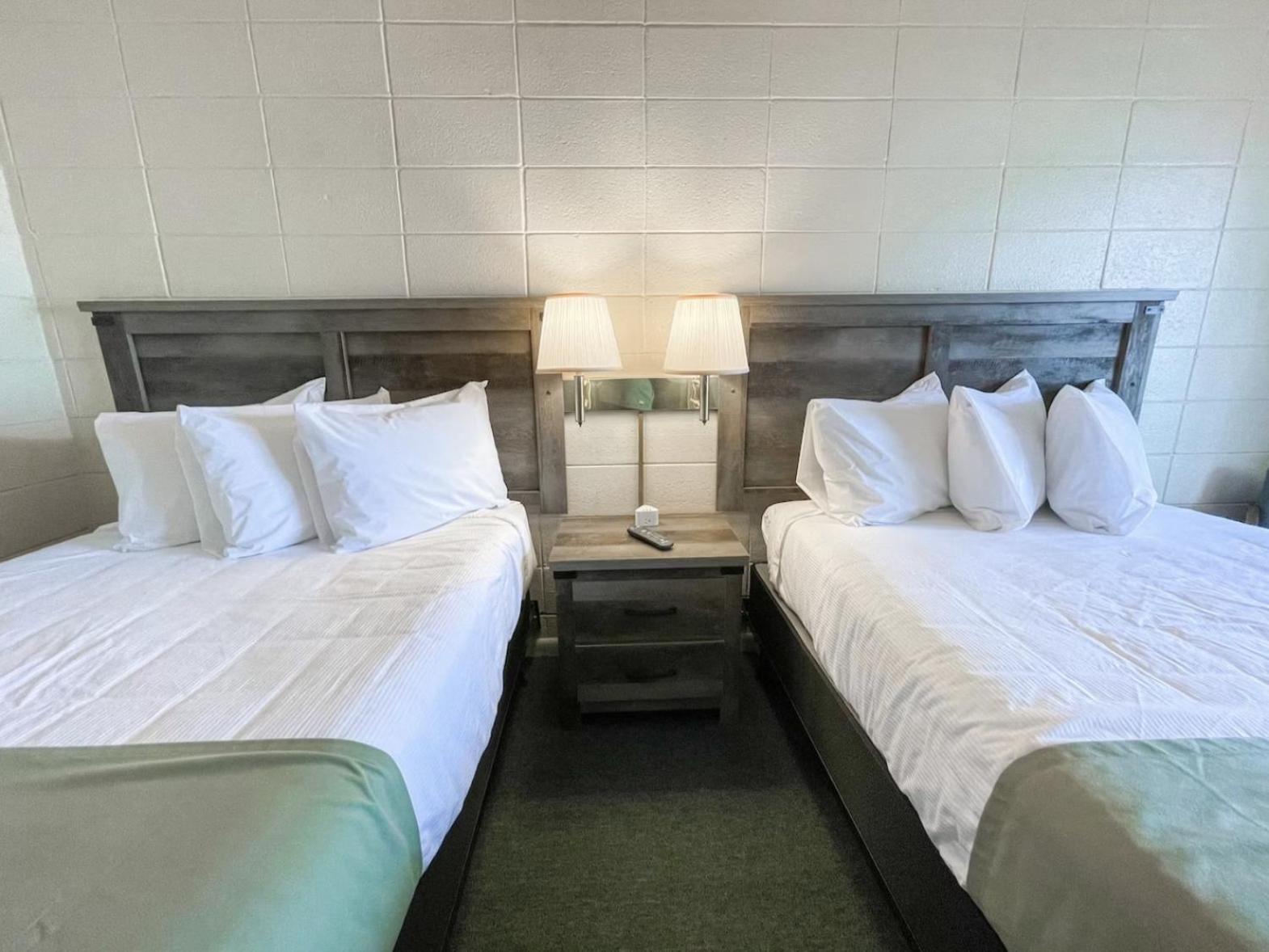The Grand Regal Resort Elizabethtown Extérieur photo