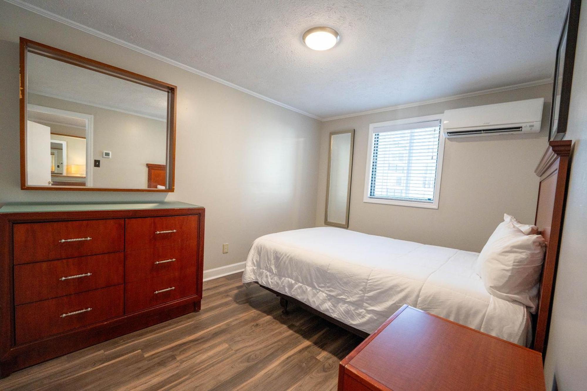 The Grand Regal Resort Elizabethtown Extérieur photo