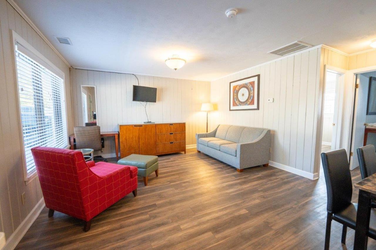 The Grand Regal Resort Elizabethtown Extérieur photo